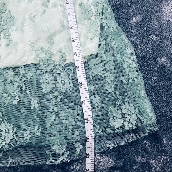 VINTAGE DESIGN LACE MINT DRESS W/VEST - Picture 13 of 14